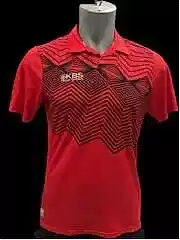 KBS Erkek Polo Yaka Kırmızı Üzeri Siyah Tişört (KBS.ER.P.Y.KSD.M)